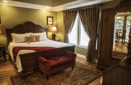 Asheville Bed & Breakfast | Biltmore Village Inn B&B