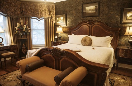 Asheville Bed & Breakfast | Biltmore Village Inn B&B