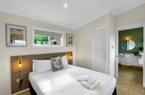 Mount View Apartment | Bimbadeen Estate Villa 5