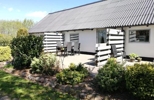 Give House | Bindesbølgård Farm Holiday