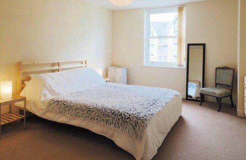 Canterbury Apartment | Bingley Court - Open plan apartment with parking