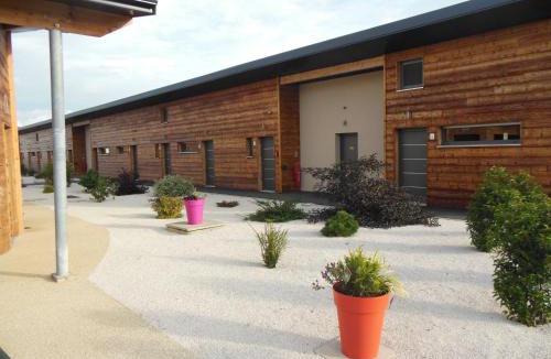 Semoutiers-Montsaon Hotel | Bio Motel
