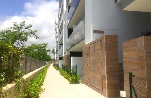 Mil Palmeras Apartment | Bioko II Mil Palmeras