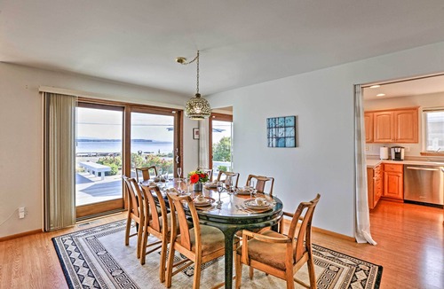Birch Bay House | Birch Bay Waterfront Home - Steps to Beach!