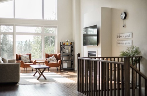 Dwight House | Birch & Blanket|BBQ|Firepit|Pingpong