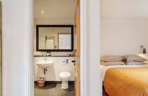 Waltham Cross Resort | Birch Cheshunt