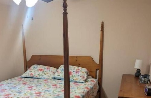 Montello House | Birch Cove