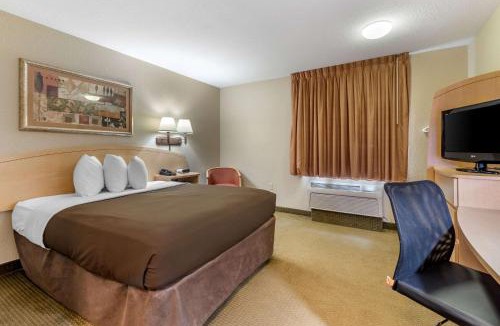South Bend Hotel | Birch Hill Suites - South Bend