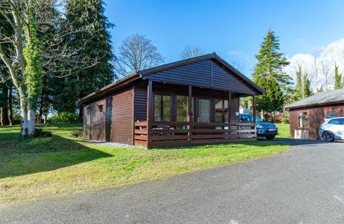 Newton Stewart Cabin | Birch Lodge