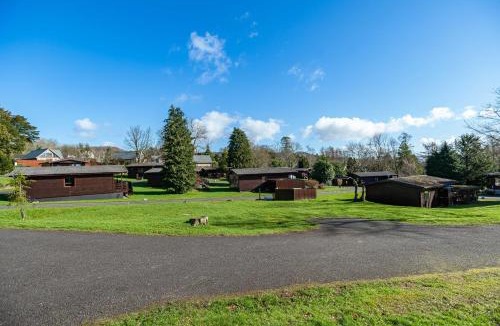 Newton Stewart Cabin | Birch Lodge