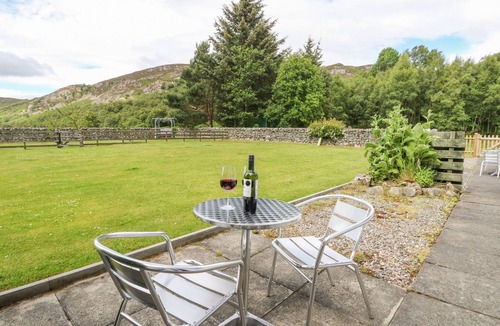 Newtonmore Cottage | BIRCH, pet friendly, with open fire in Newtonmore