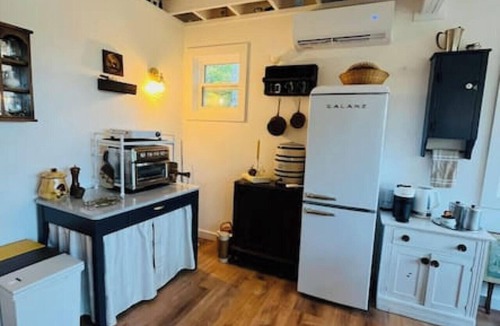 Kearney Cabin | Birchcliff Retreats - Clifftop Cabin -B-