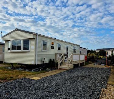 Isle of Thanet House | Birchington Vale Arizona