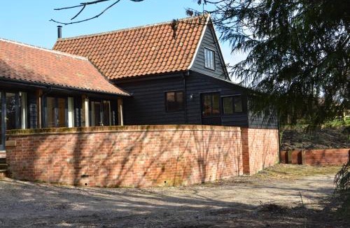 Martlesham Heath House | Bird Cottage, Burgh