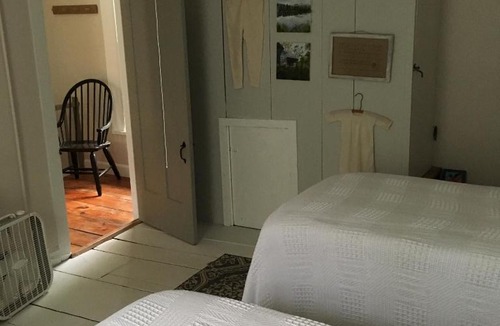 Ware Bed & Breakfast | Bird Hill Farm