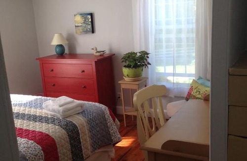 Ware Bed & Breakfast | Bird Hill Farm