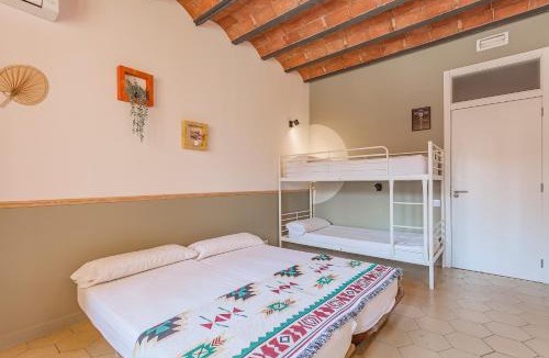 Sant Antoni Hostel | Bird House