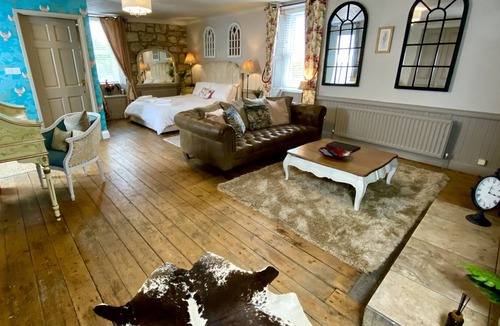 Elsdon Hotel | Bird In Bush Elsdon