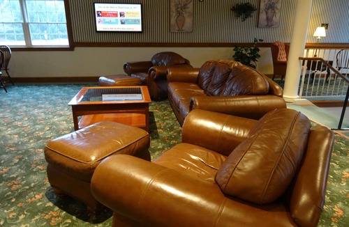 Bird In Hand Hotel | Bird in Hand Family Inn