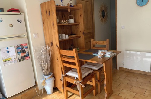 Saint-Gildas Apartment | Bird Paradise