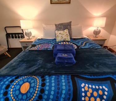 Cabbage Tree Creek House | Bird Songs Getaway Accommodation