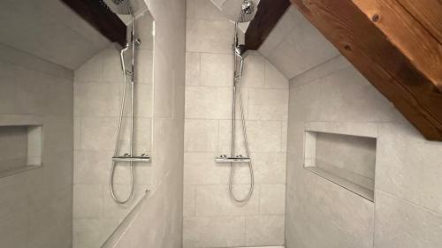 Wipkingen Apartment | Bird Suite