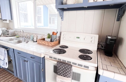 Leamington Cottage | Birder's Paradise | 300° of Waterfront Views