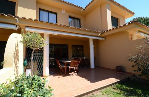 Pals House | Birdie Club 31