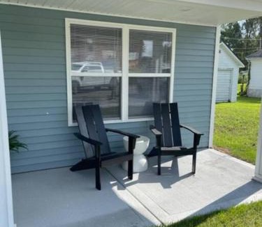 Hamilton Apartment | Birdie Mae - 2 bedroom House in DT Hamilton