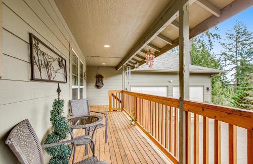 Allyn-Grapeview House | Birdie Time