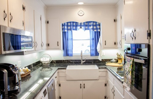 Batesville Cottage | Birds and Bees Cottage
