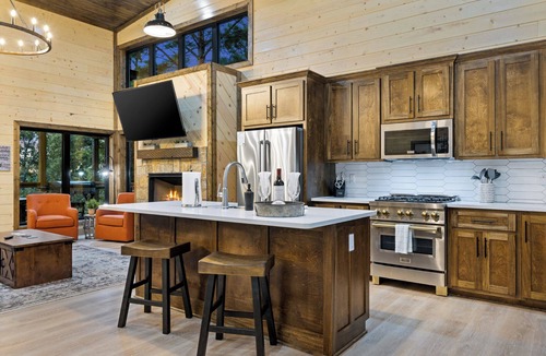 Broken Bow Cabin | Birds Eye View: Amazing Deck, Hot Tub, ADA Access