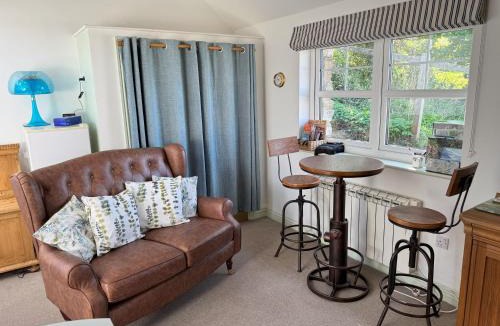 Castle Douglas House | Birds Nest