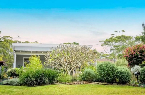 Macmasters Beach House | "Birdsong Cottage"nStroll to Macmasters Beach