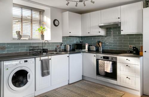 Woolfardisworthy House | Birdsong Cottage