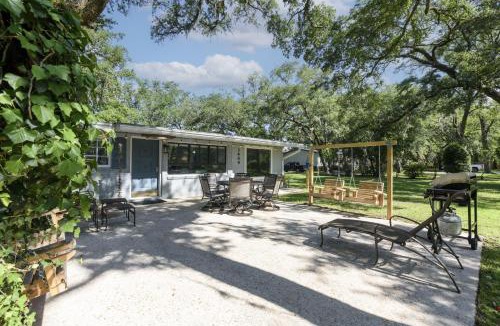 Freeport House | Birdsong Cottage