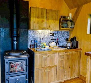 Golspie Ski Chalet | Birdwatcher's Cabin
