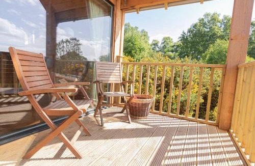 Golspie Ski Chalet | Birdwatcher's Cabin