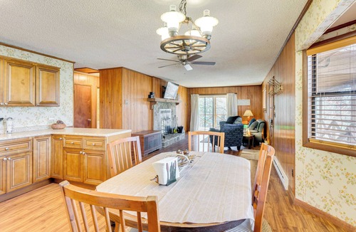 Murphy Cabin | Birdwatching, Board Games & BBQs: Cabin in Murphy!