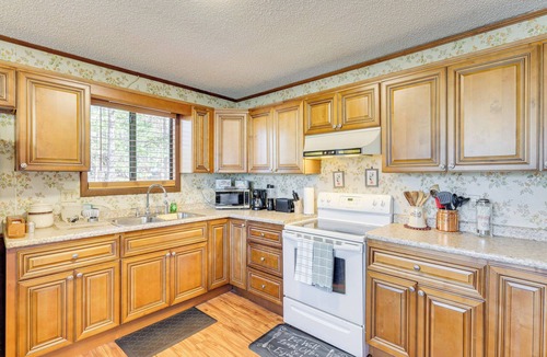 Murphy Cabin | Birdwatching, Board Games & BBQs: Cabin in Murphy!