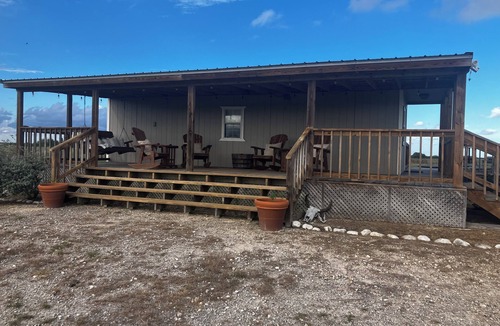 Riviera Cabin | Birdwatching haven. Cozy 1 bedroom cabin on the water