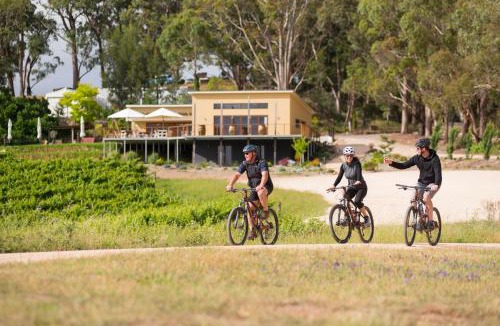 Talunga Hotel | Birdwood Motel