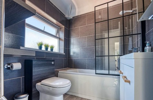 Erdington House | ★ Birmingham ★ Contractors ★ 3 bedrooms ★