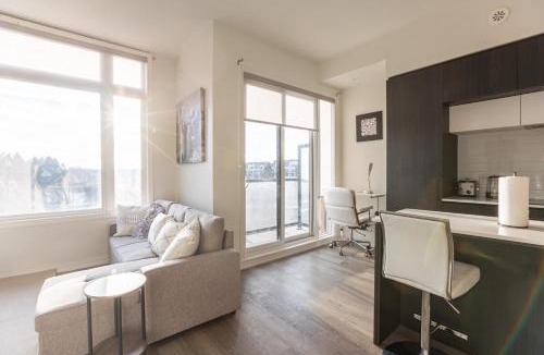 Richmond Hill Apartment | Bisco Hill