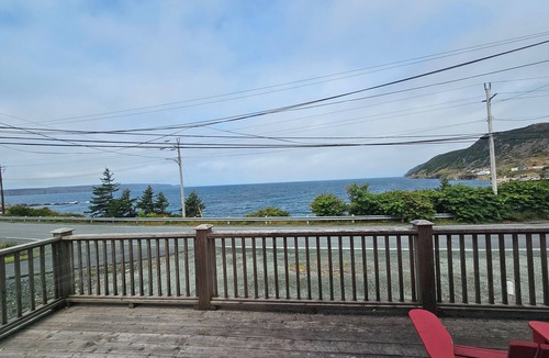 West End House | Bishop's Landing