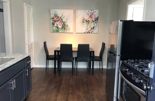 Kessler Apartment | Bishop Arts 1BR Cozy & Walkable - Month Discount!