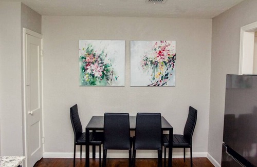 Kessler Apartment | Bishop Arts 1BR Cozy & Walkable - Month Discount!