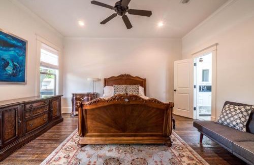 Kessler House | Bishop Arts Retreat