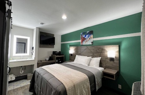 Oak Cliff Hotel | Bishop Arts Suites