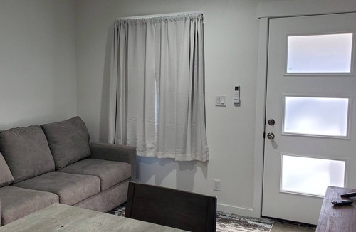West Bishop House | Bishop Creek Retreat